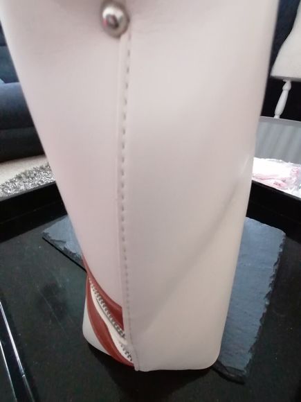 Beverly Hills Handbag New handles strap pockets lightweight tactile very pretty - Picture 7 of 15